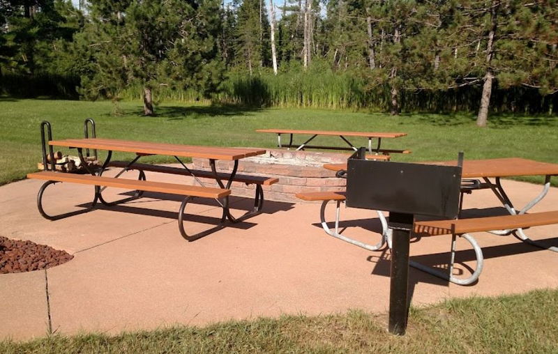 Northwoods Lodge (High Life Motel) - Recent Photos As Of 2022 (newer photo)